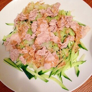 夏バテに！野菜と豚しゃぶの胡麻ドレサラダ